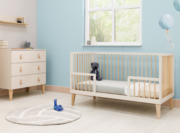 Amira 2 piece nursery furniture set with bench bed Dune/Natural