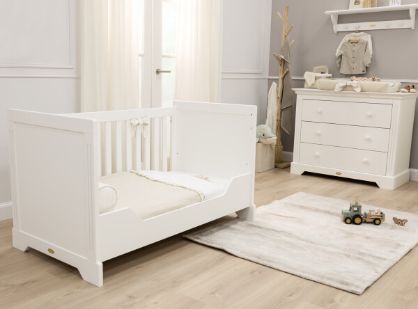 Oliver 3 piece nursery furniture set with bench bed Off White