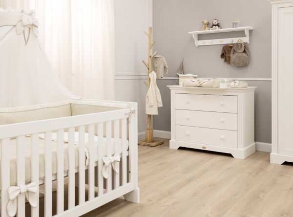 Oliver 3 piece nursery furniture set with bench bed Off White