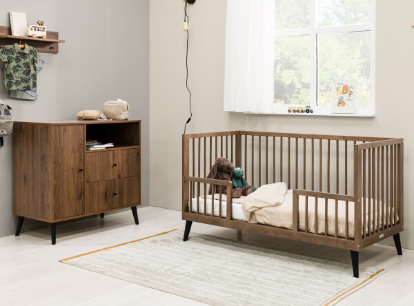 Zara 2 piece nursery furniture set with bench bed Walnut/Matt Black