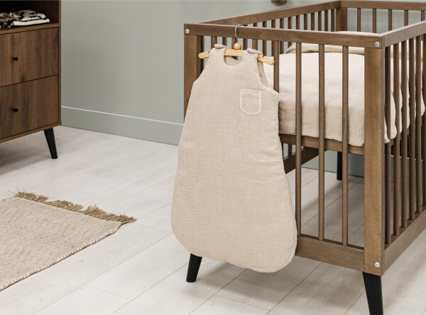 Zara 2-part nursery Walnut/Matt Black