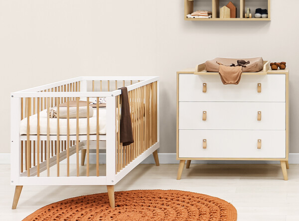 Jort 2 piece nursery furniture set with cot bed White/Natural