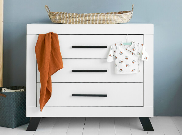 Dresser with 3 drawers Juno White/Black