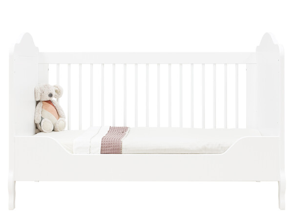 Elena 2 piece nursery furniture set with bench bed White