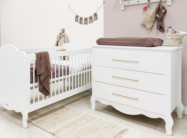 Elena 2 piece nursery furniture set with bench bed White